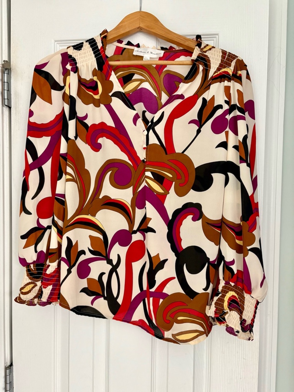 Chelsea & Theodore Multicolor Abstract V-Neck Blouse
